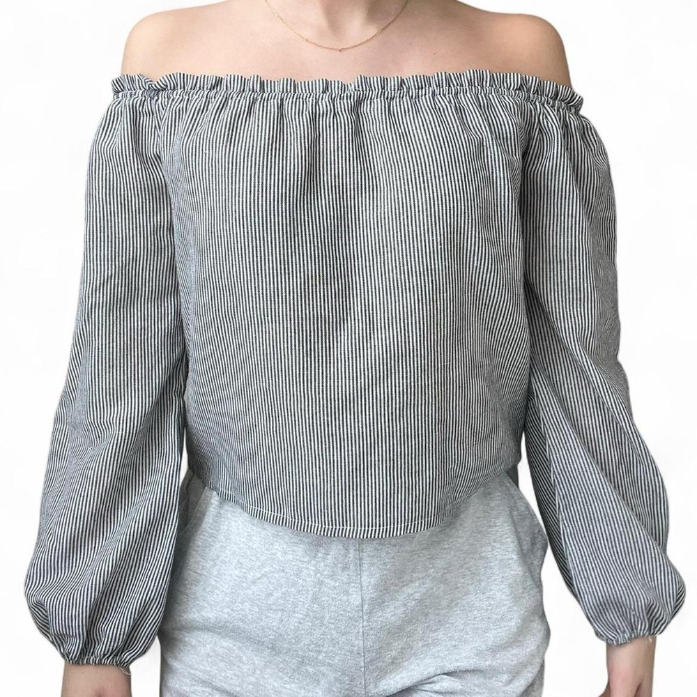 Brandy Melville Blue and White Off-Shoulder Blouse